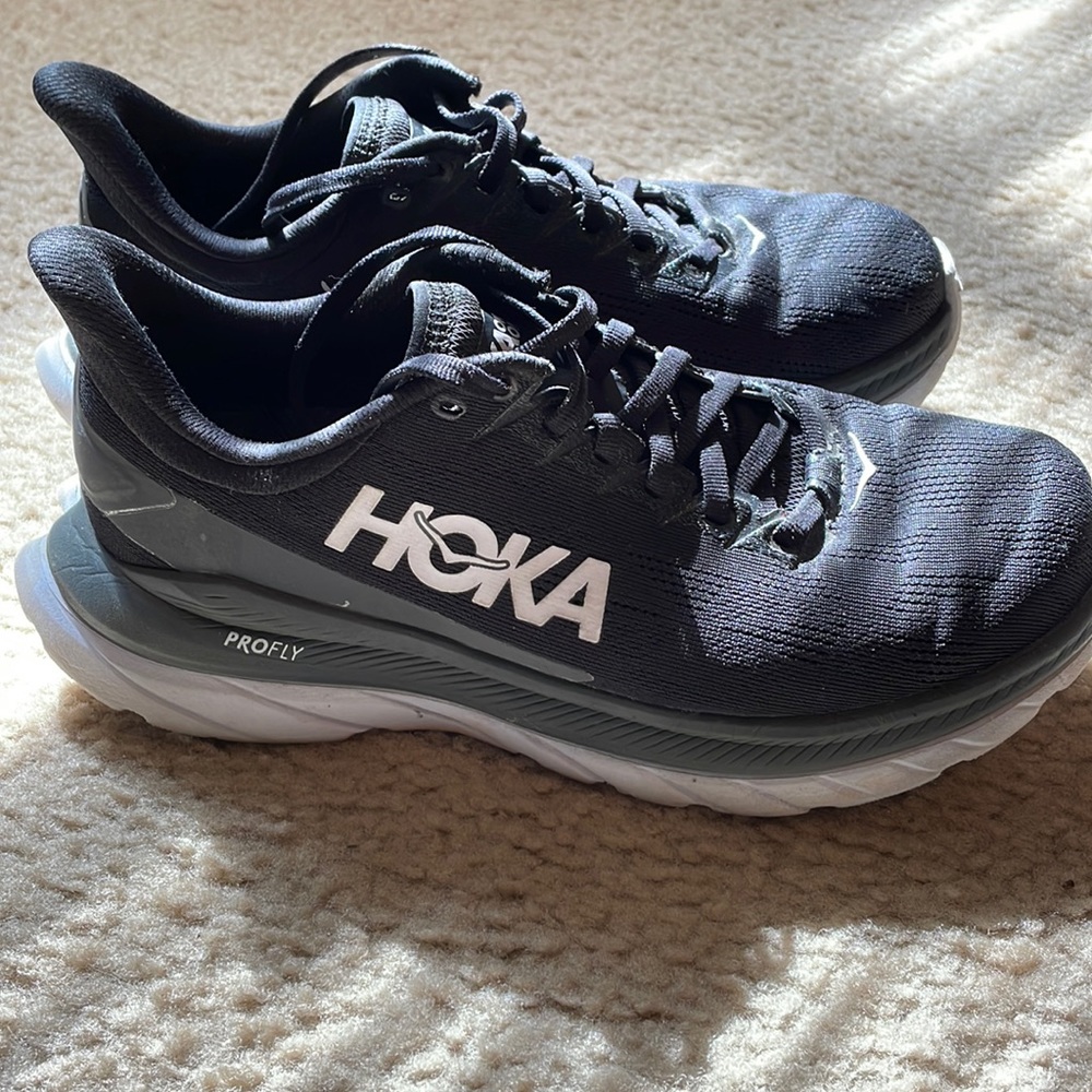 Hoka One One Mach